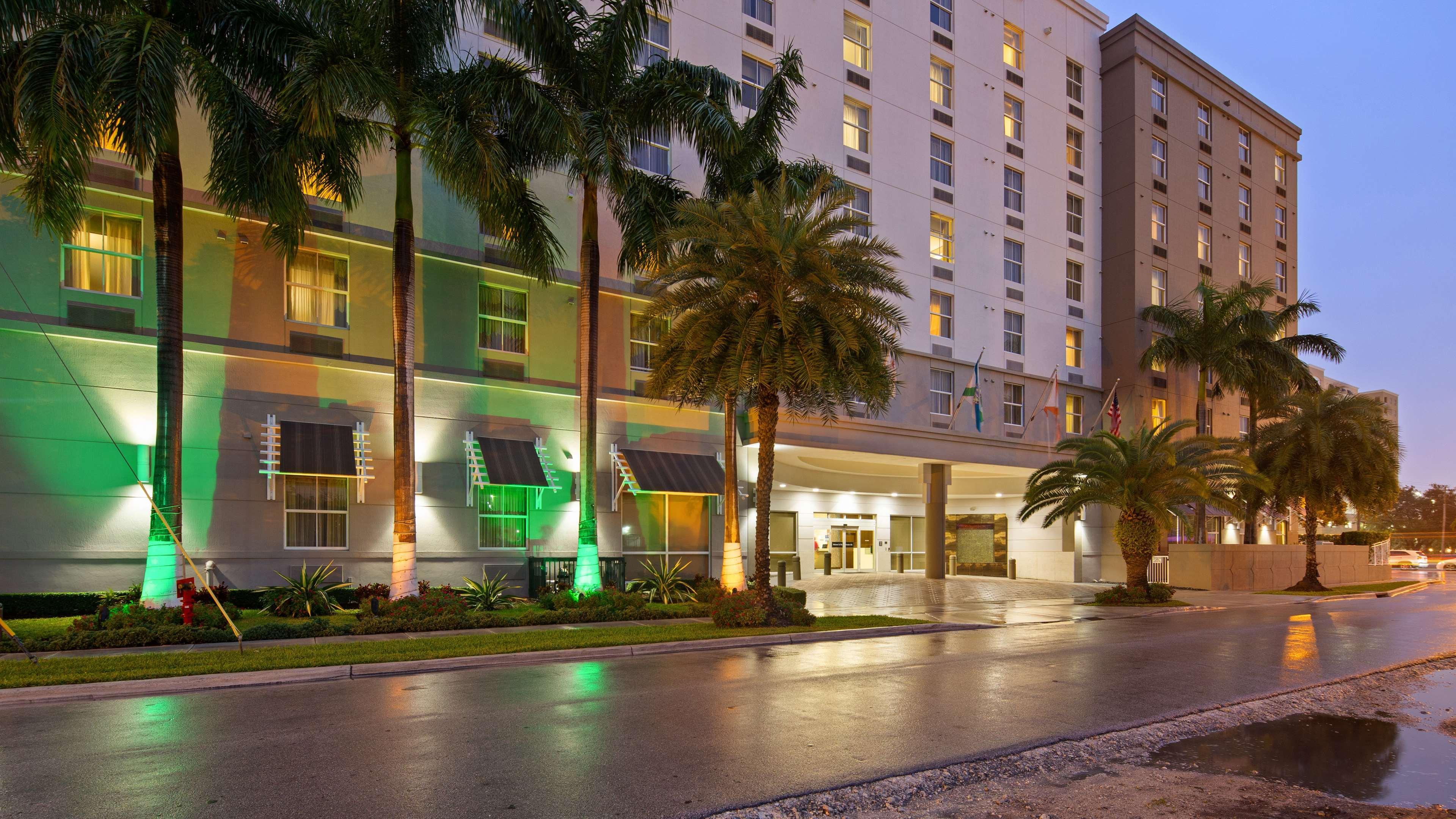 Best Western Plus Miami Intl Airport Hotel & Suites Coral Gables Dış mekan fotoğraf