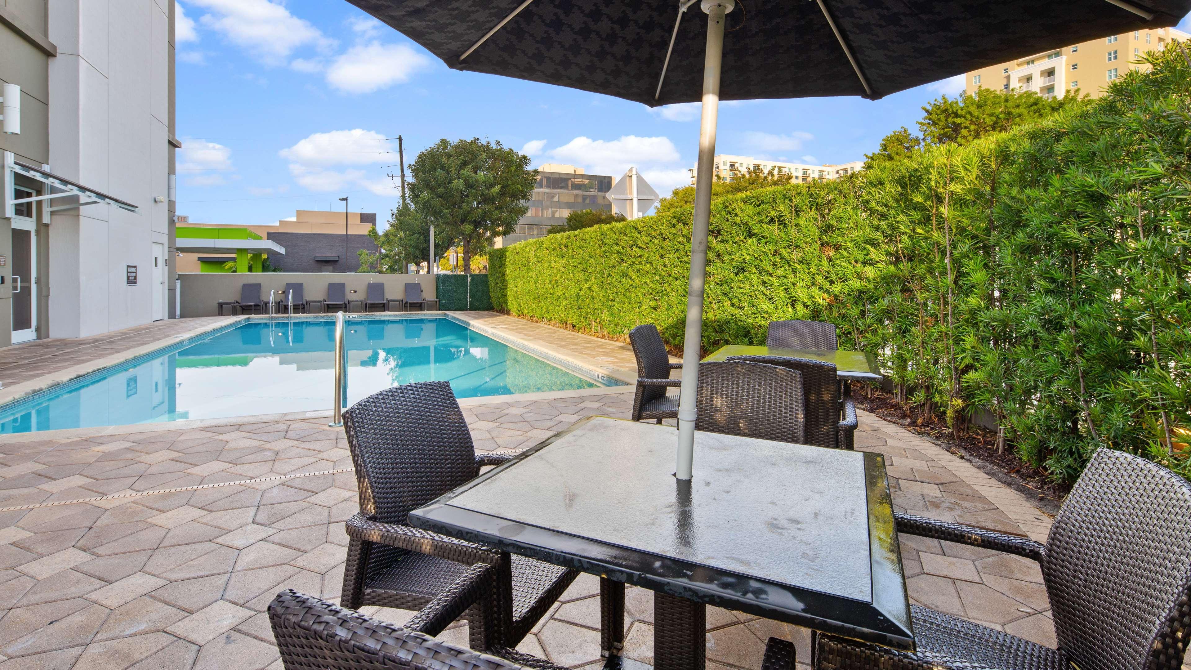 Best Western Plus Miami Intl Airport Hotel & Suites Coral Gables Dış mekan fotoğraf