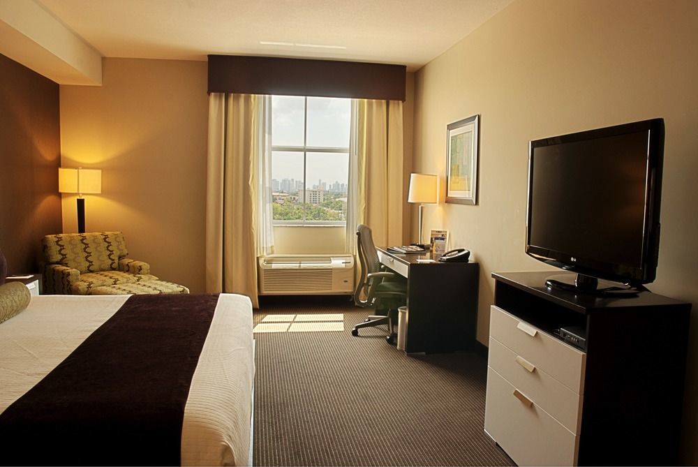 Best Western Plus Miami Intl Airport Hotel & Suites Coral Gables Oda fotoğraf